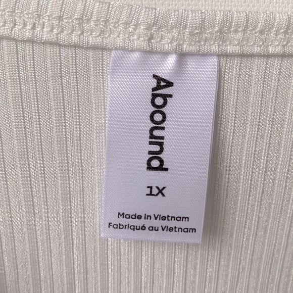 Abound Nordstrom Long Sleeve Cropped White Top Keyhole Front Cutout, Size 1X,NWT - Picture 5 of 8